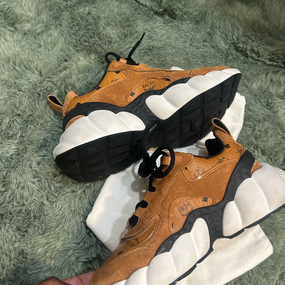 MCM sneakers - Picture 2 of 3